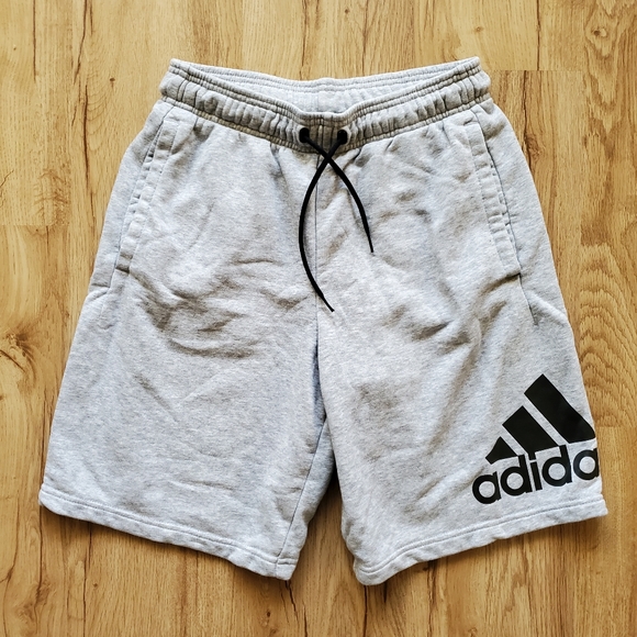 Adidas shorts SKU143 - Picture 1 of 1